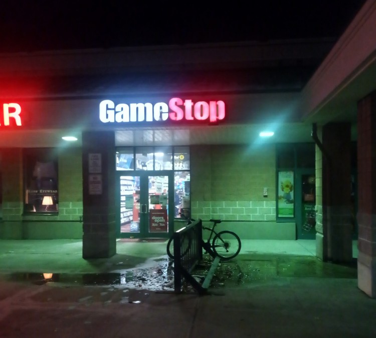 GameStop (East&nbspLongmeadow,&nbspMA)